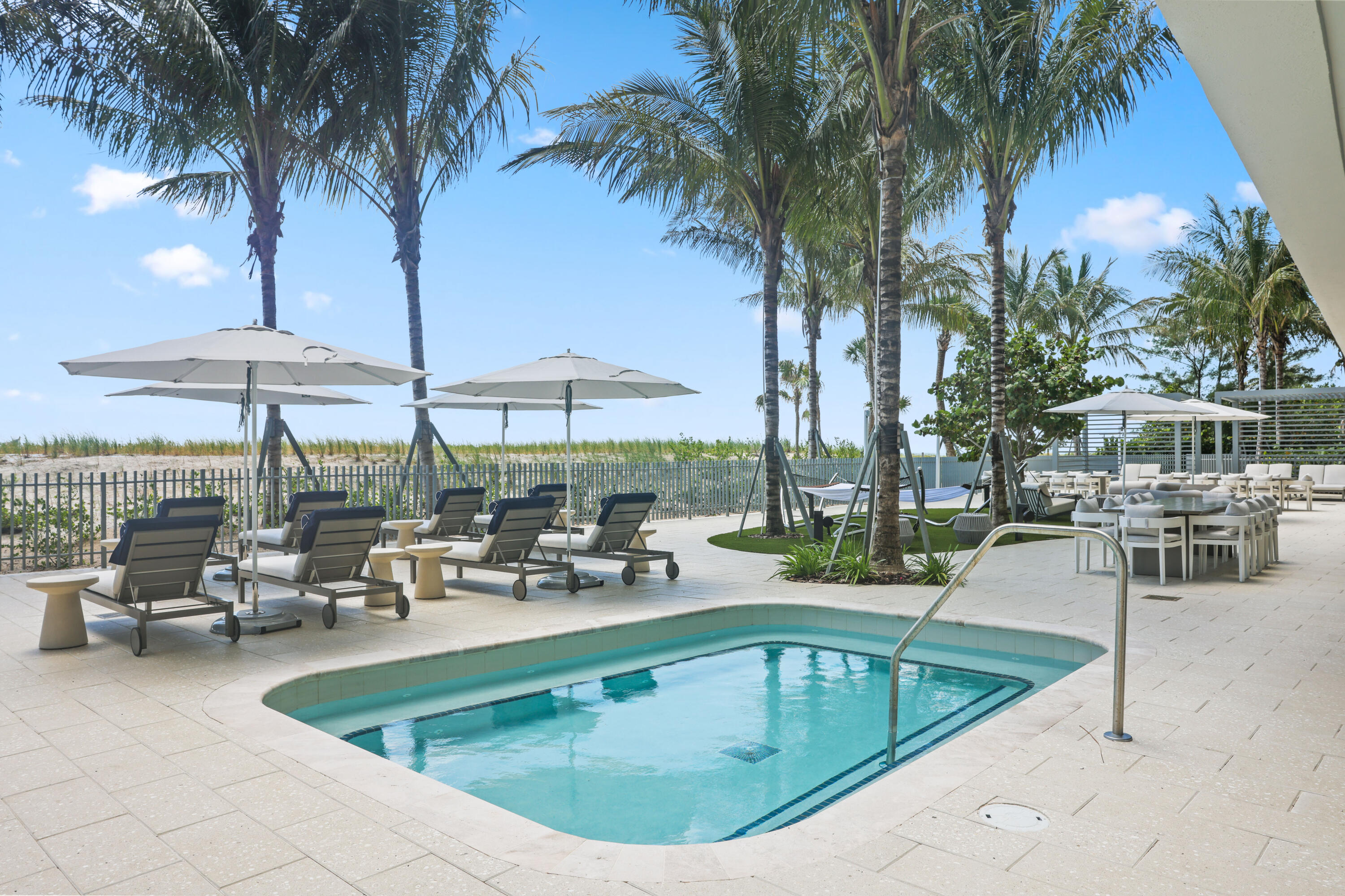 900 N Ocean Boulevard Uph03