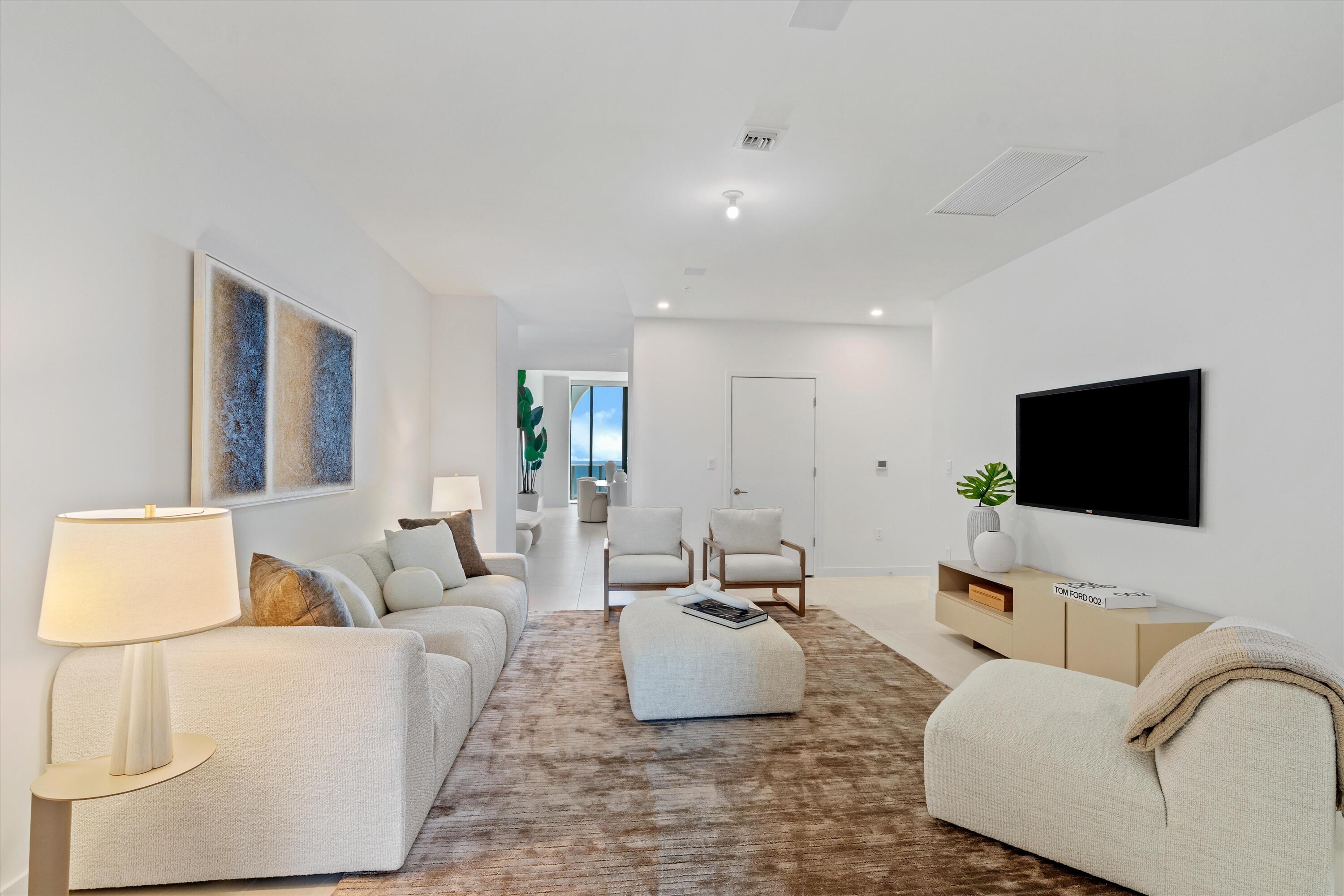 900 N Ocean Boulevard Uph03