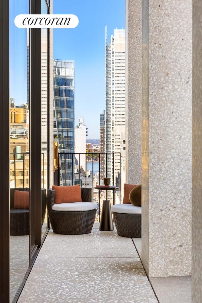 16 W 40TH Street PHN