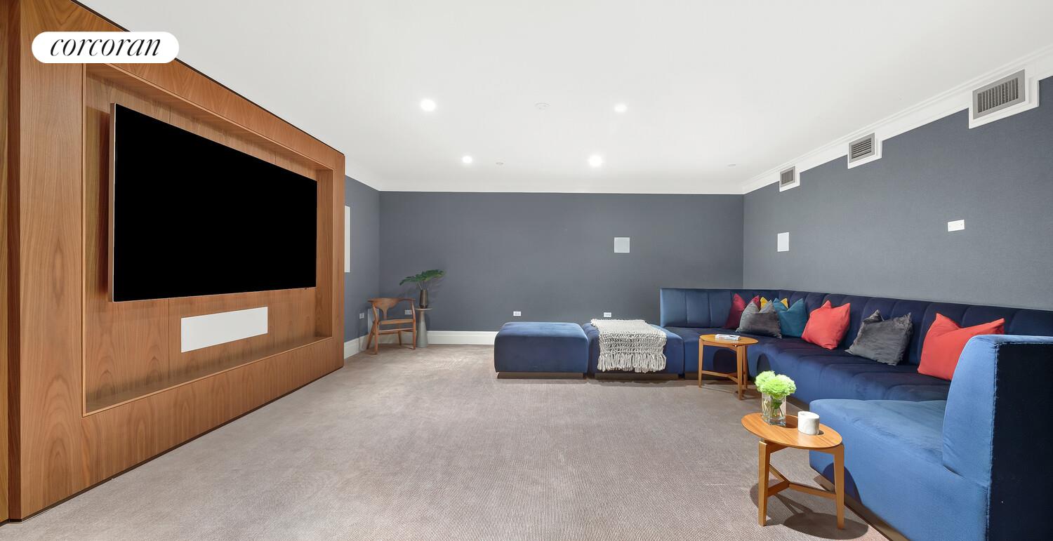 100 BARCLAY Street 16A