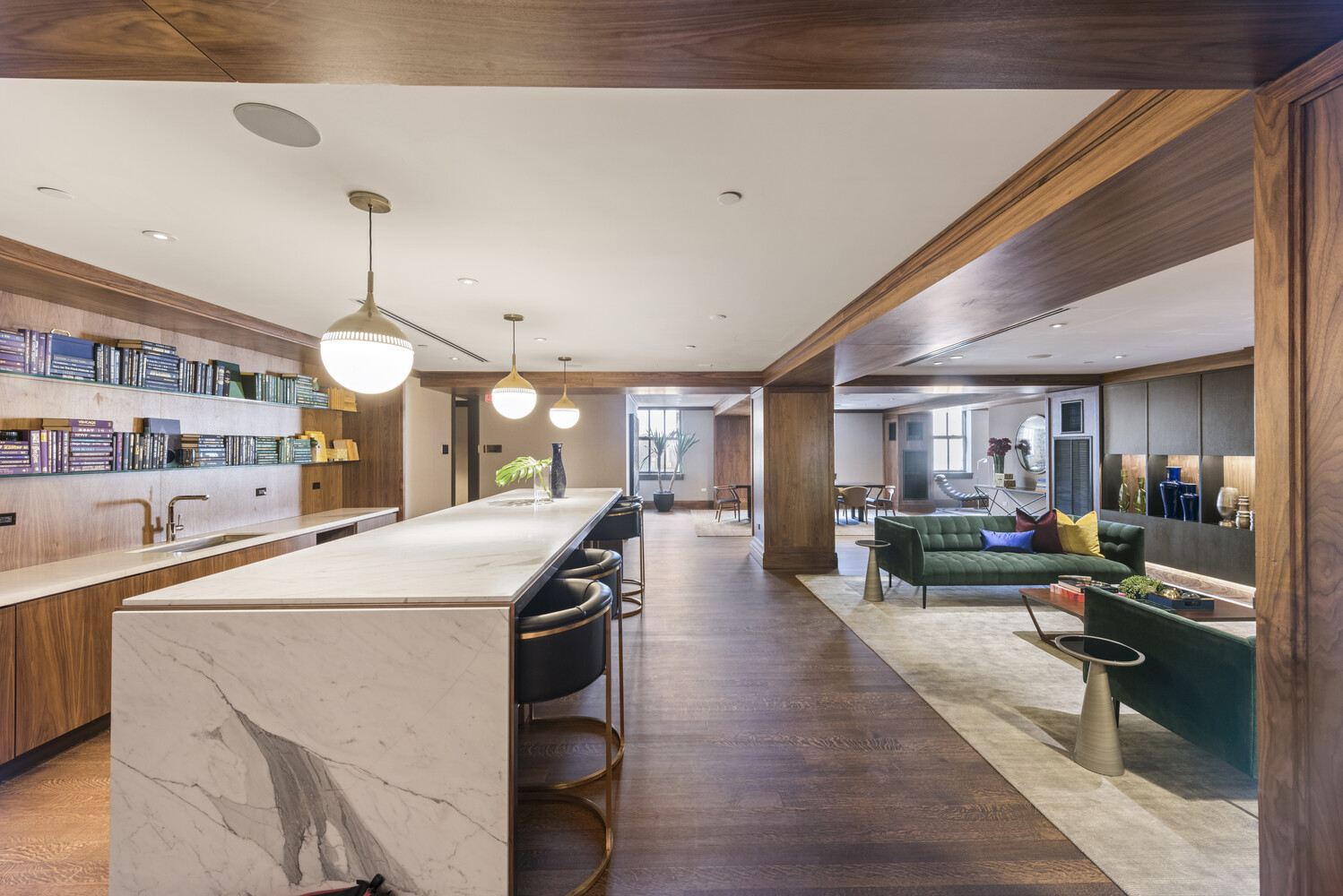 100 BARCLAY Street 16A