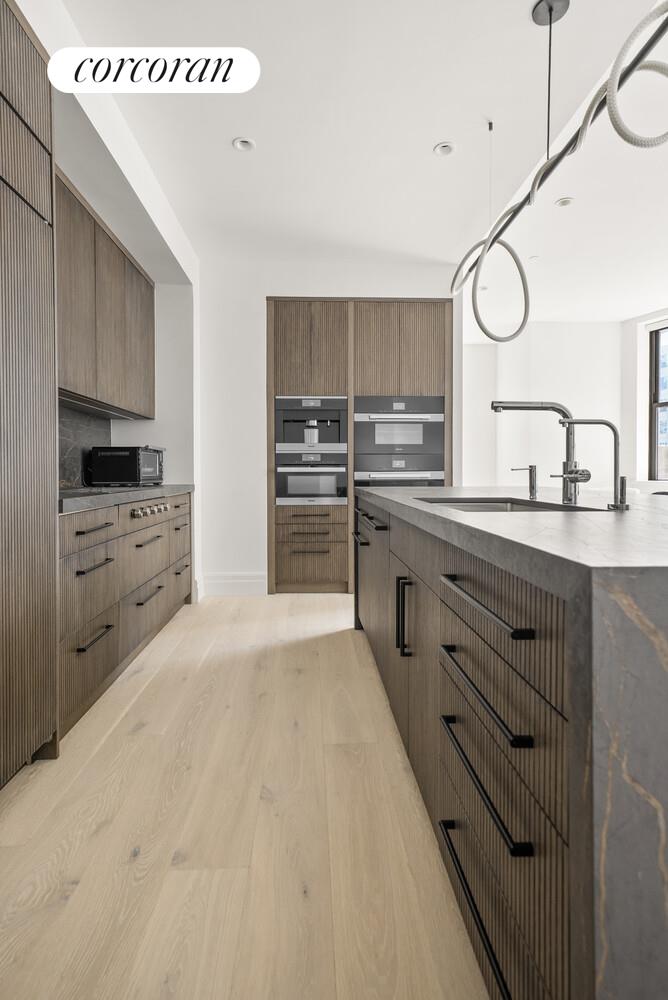 100 BARCLAY Street 16A