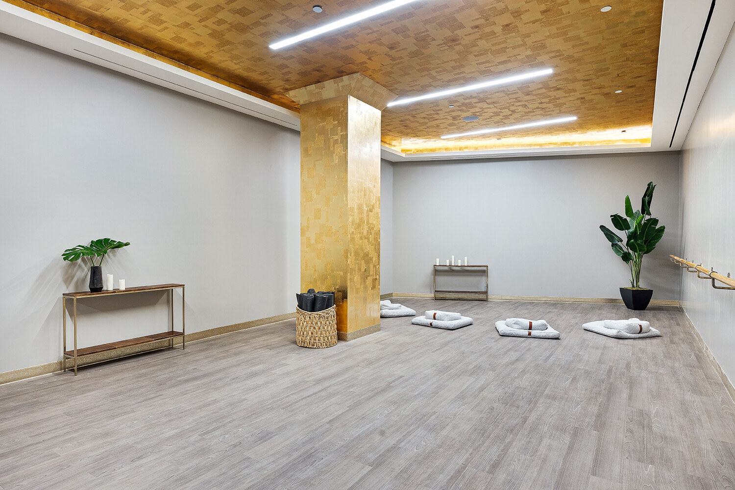 100 BARCLAY Street 16A