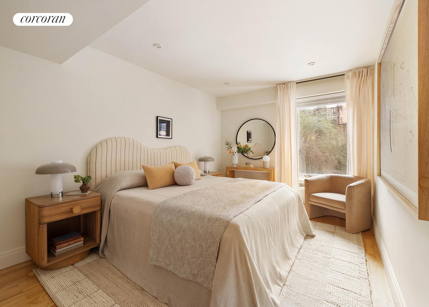 260 W 22ND Street 2
