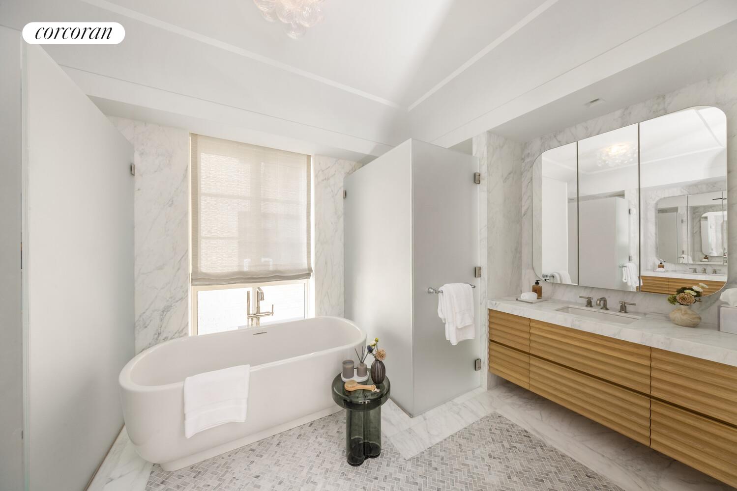 16 5TH Avenue 12