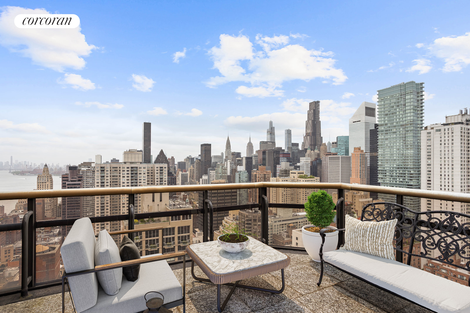 418 E 59TH Street PHB