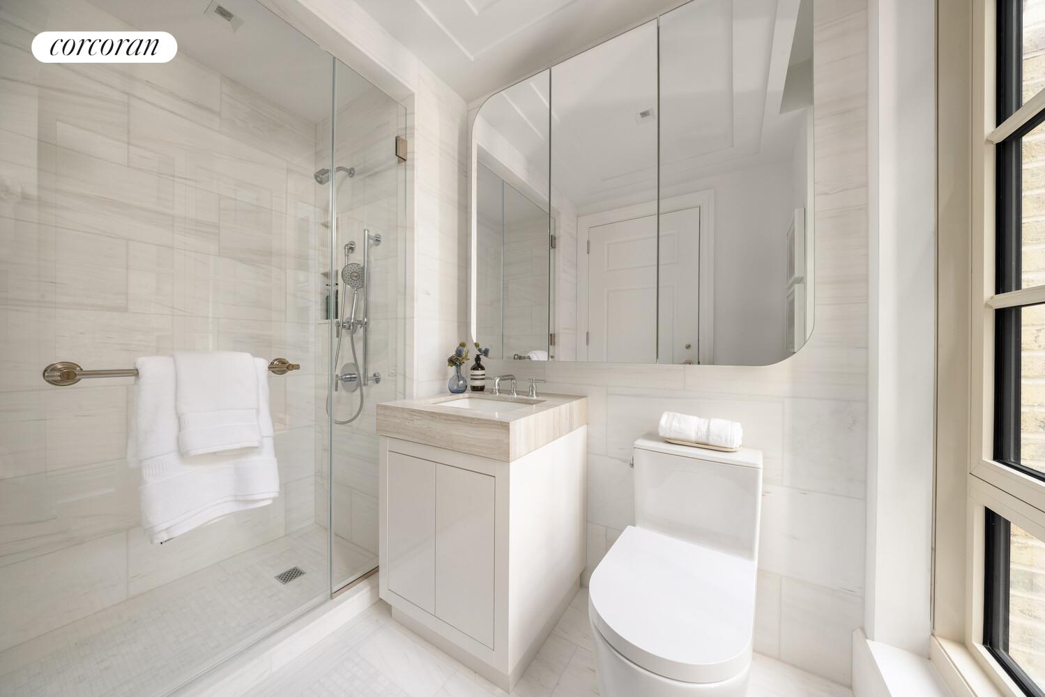 16 5TH Avenue 8