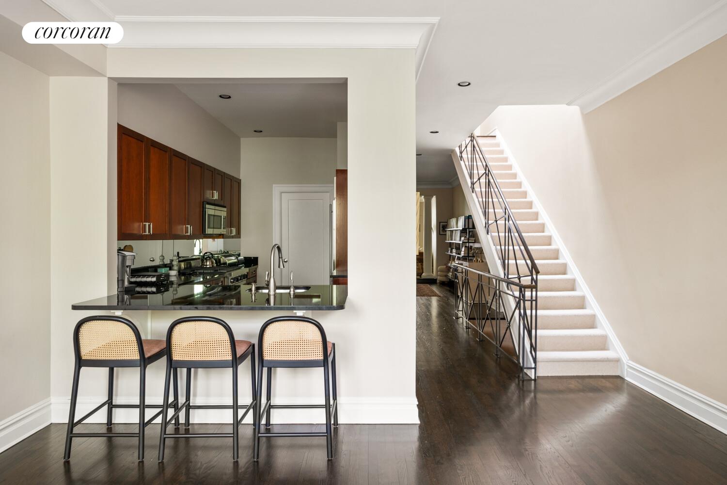 232 E 68TH Street