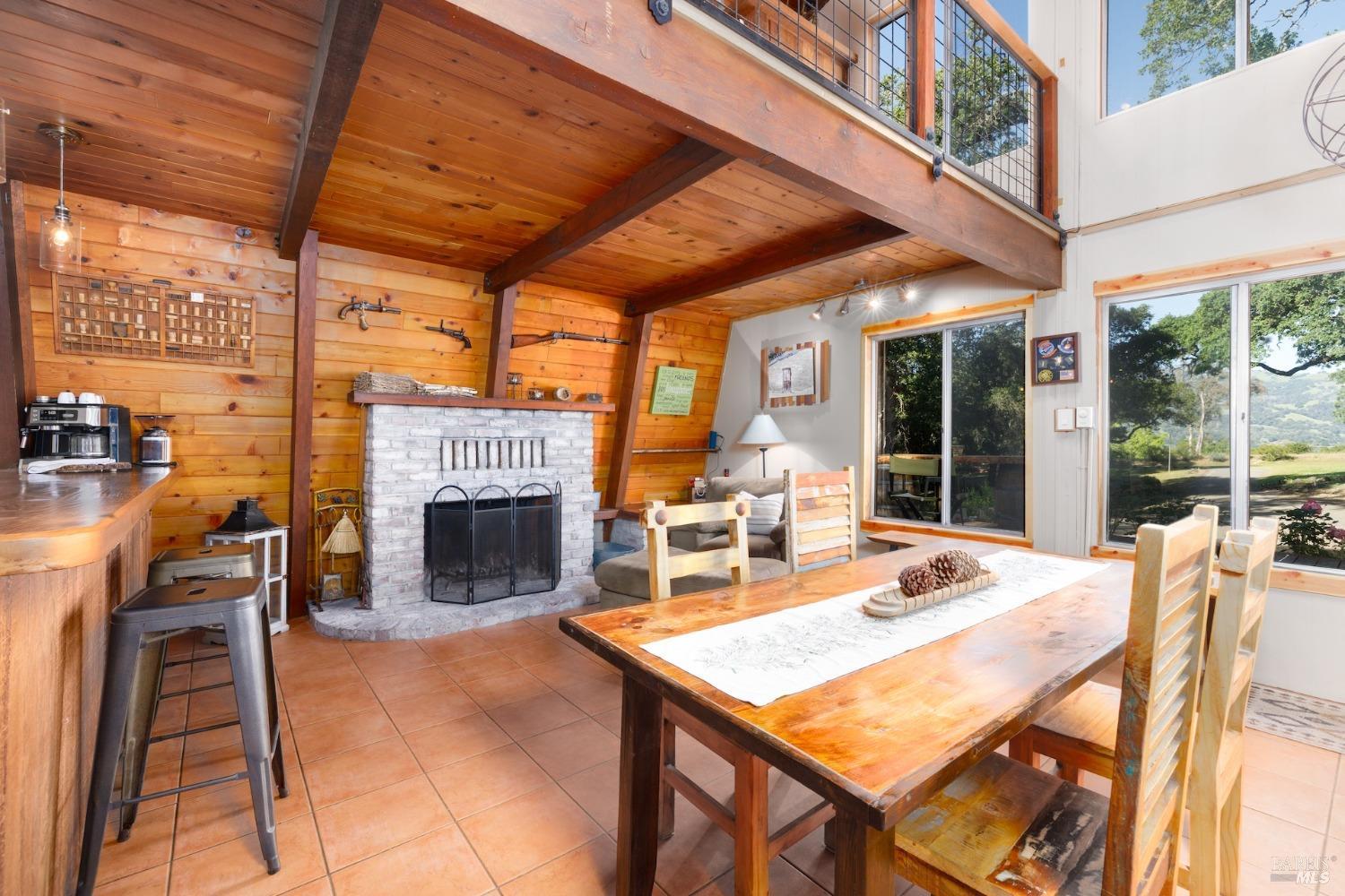 350 Canyon Rd