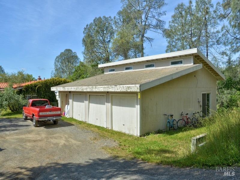 950 Canyon Rd