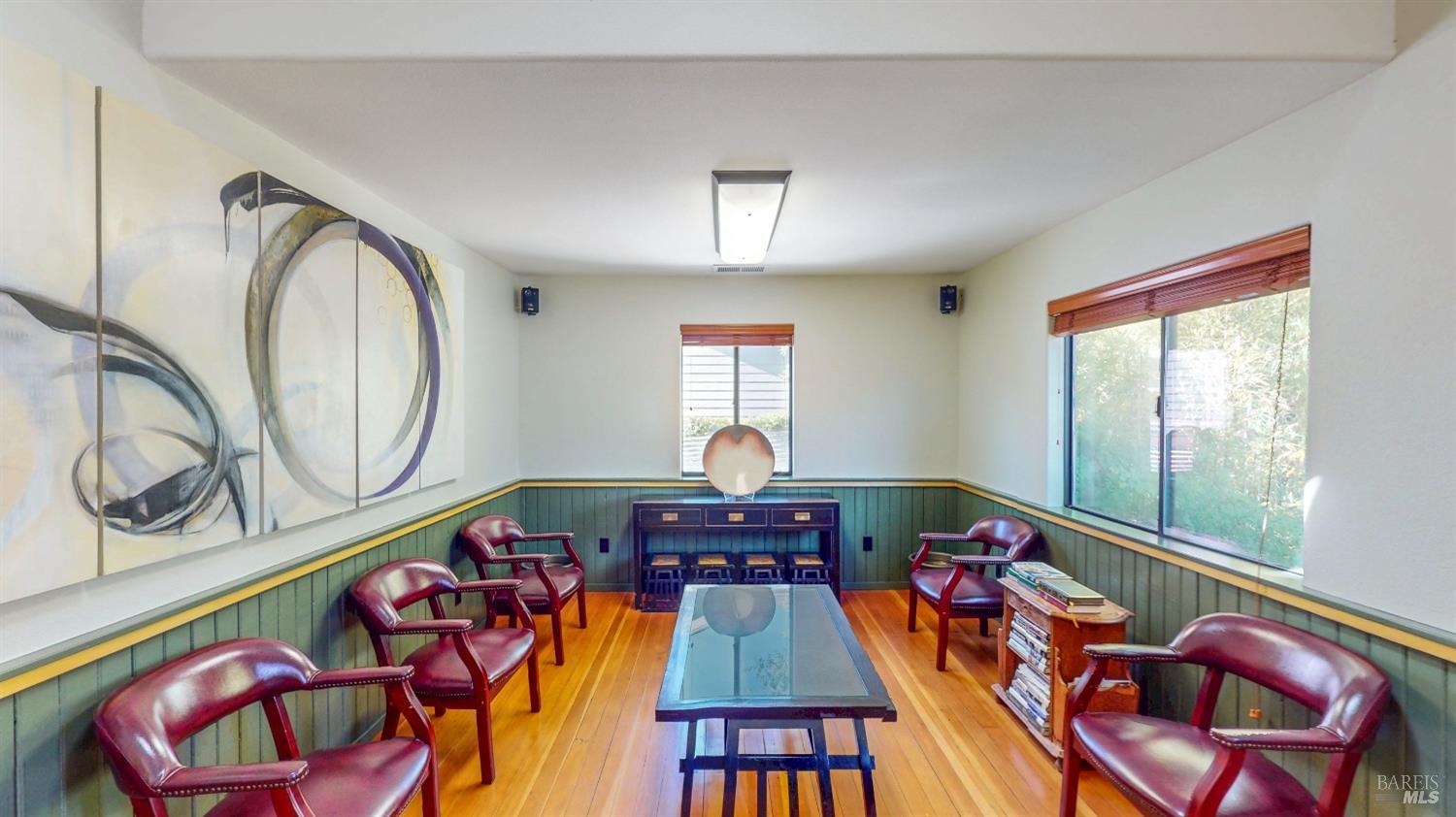 733-735 Healdsburg Ave