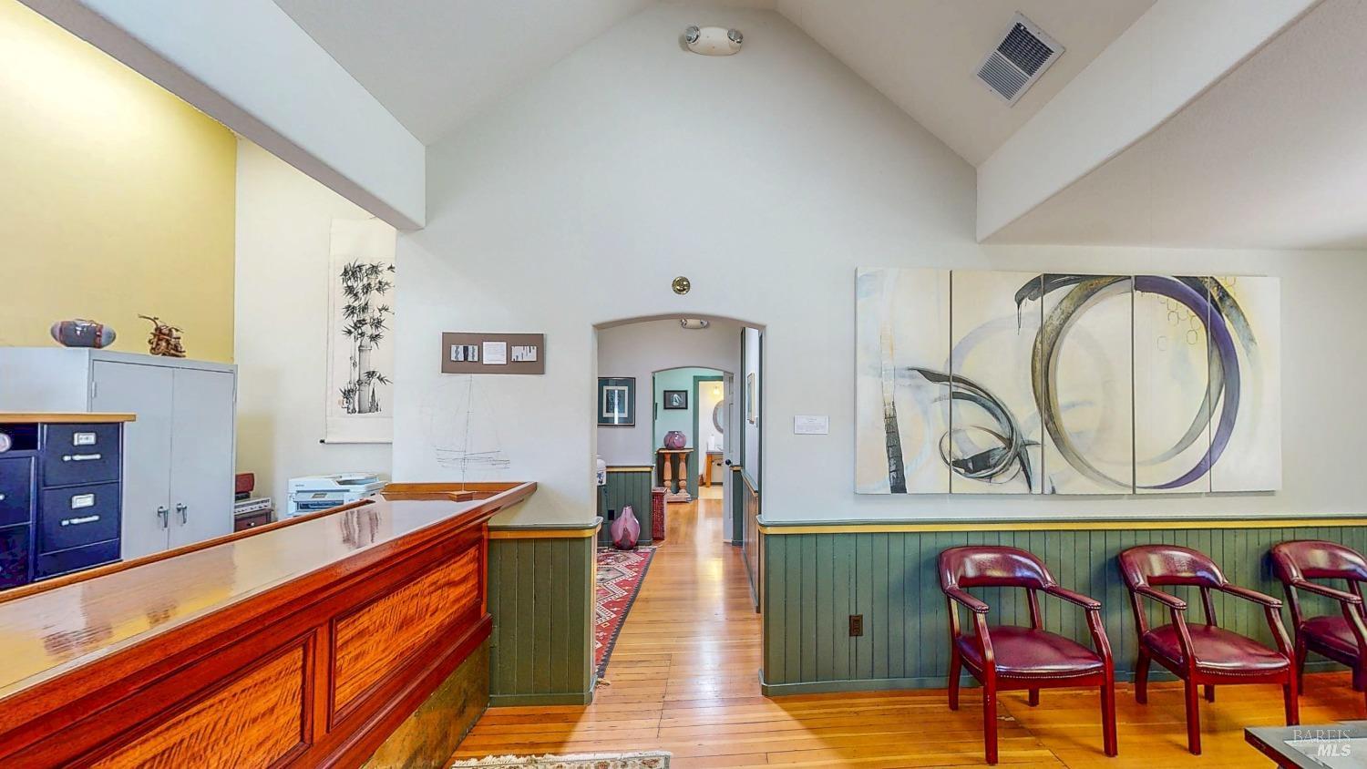 733-735 Healdsburg Ave