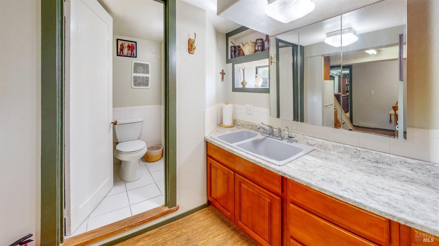 733-735 Healdsburg Ave