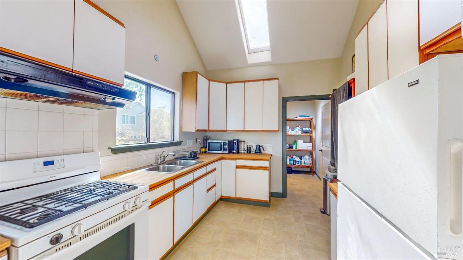 733-735 Healdsburg Ave