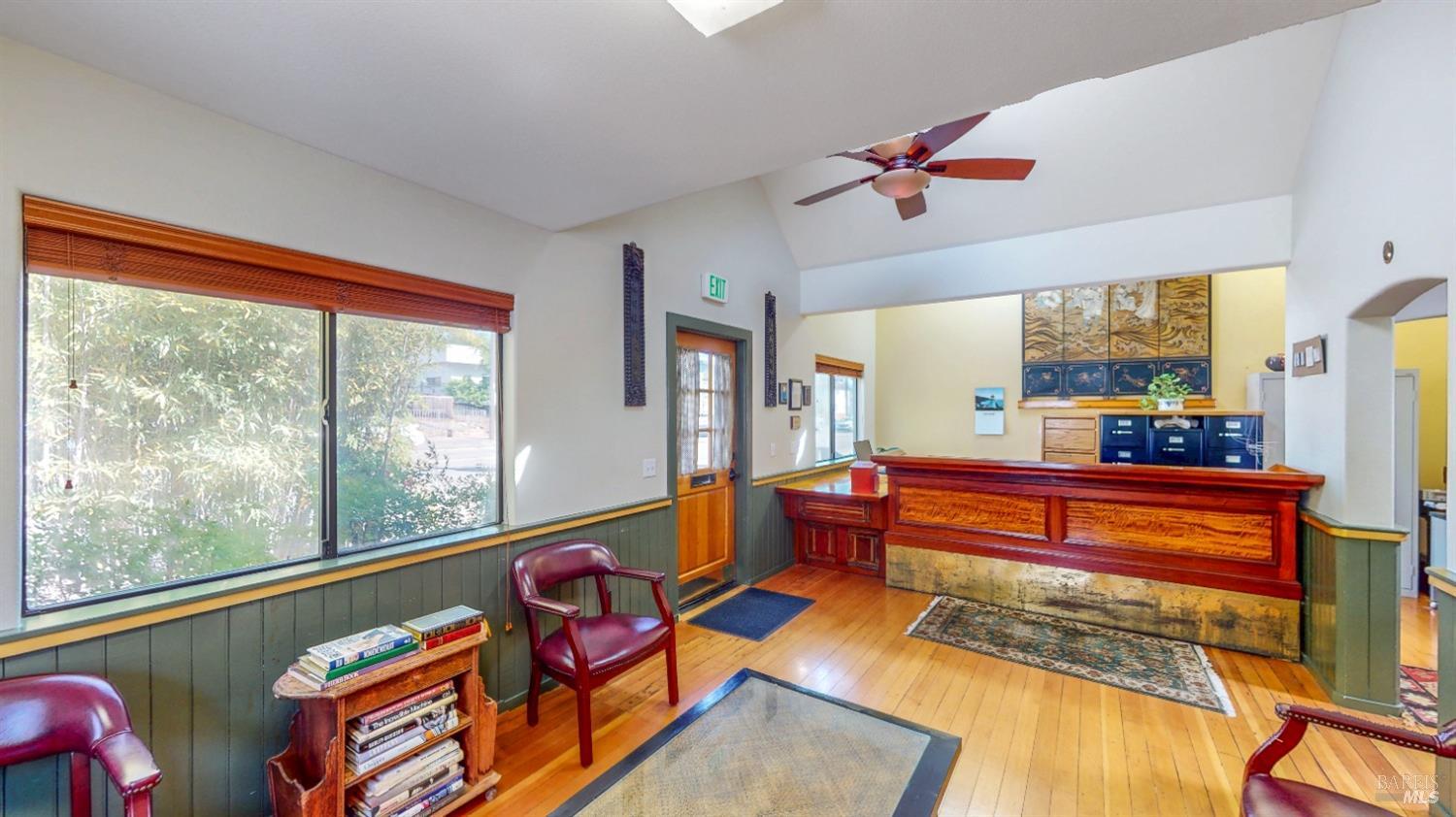 733-735 Healdsburg Ave