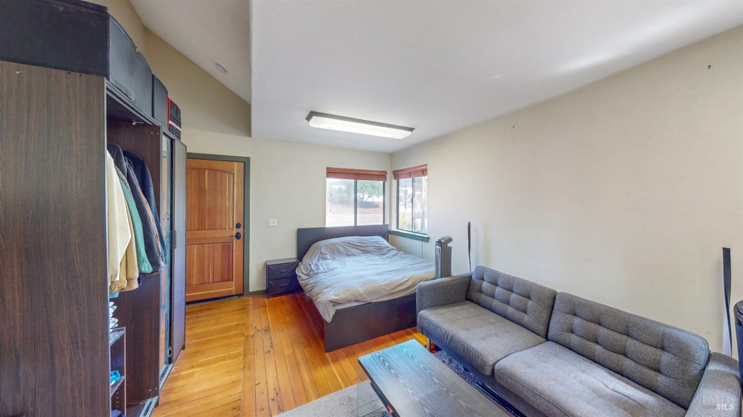 733-735 Healdsburg Ave