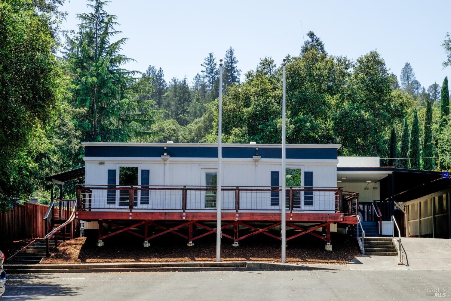 21249 Geyserville Ave