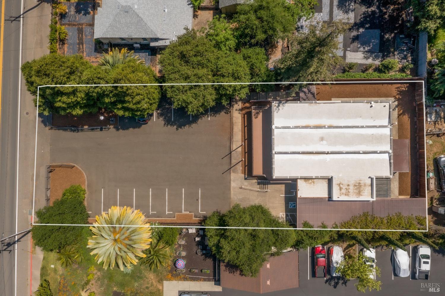 21249 Geyserville Ave