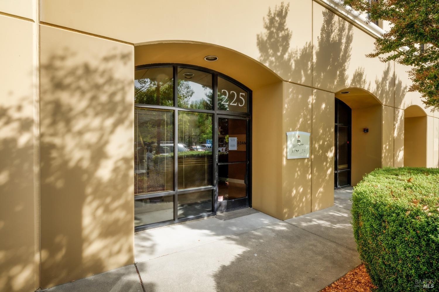 225 Foss Creek Cir