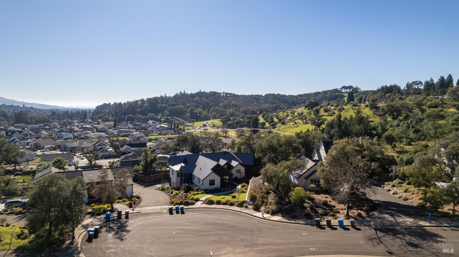 3512 NE Hanover Place