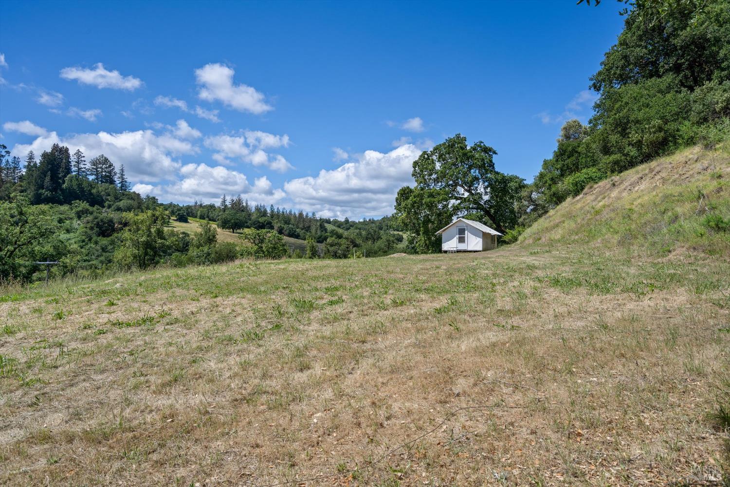 1077 Westside Road