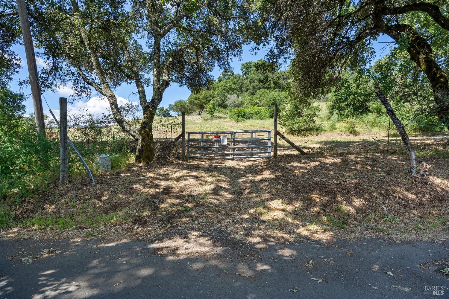 1077 Westside Road