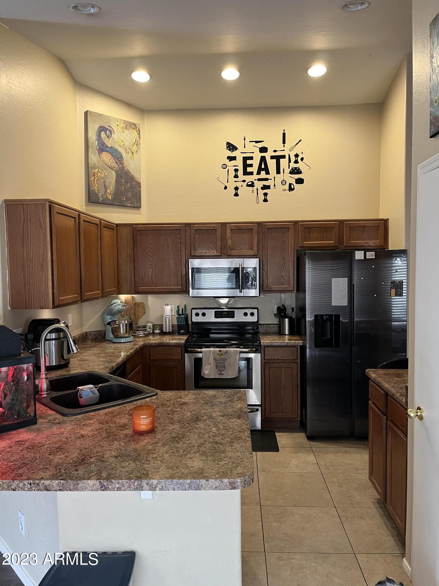 14041 W TWO GUNS Trail
