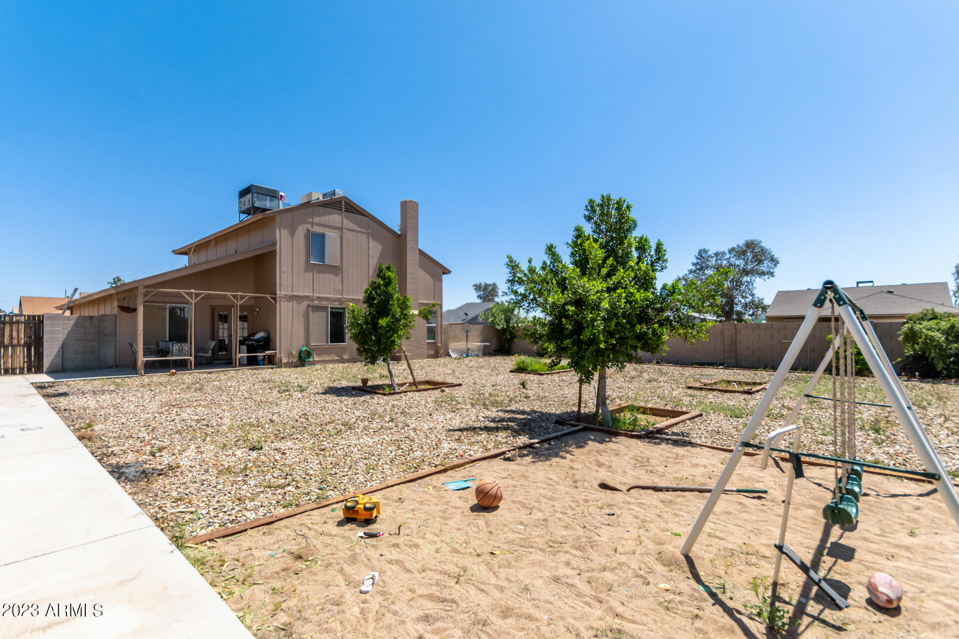 11202 N 69TH Avenue
