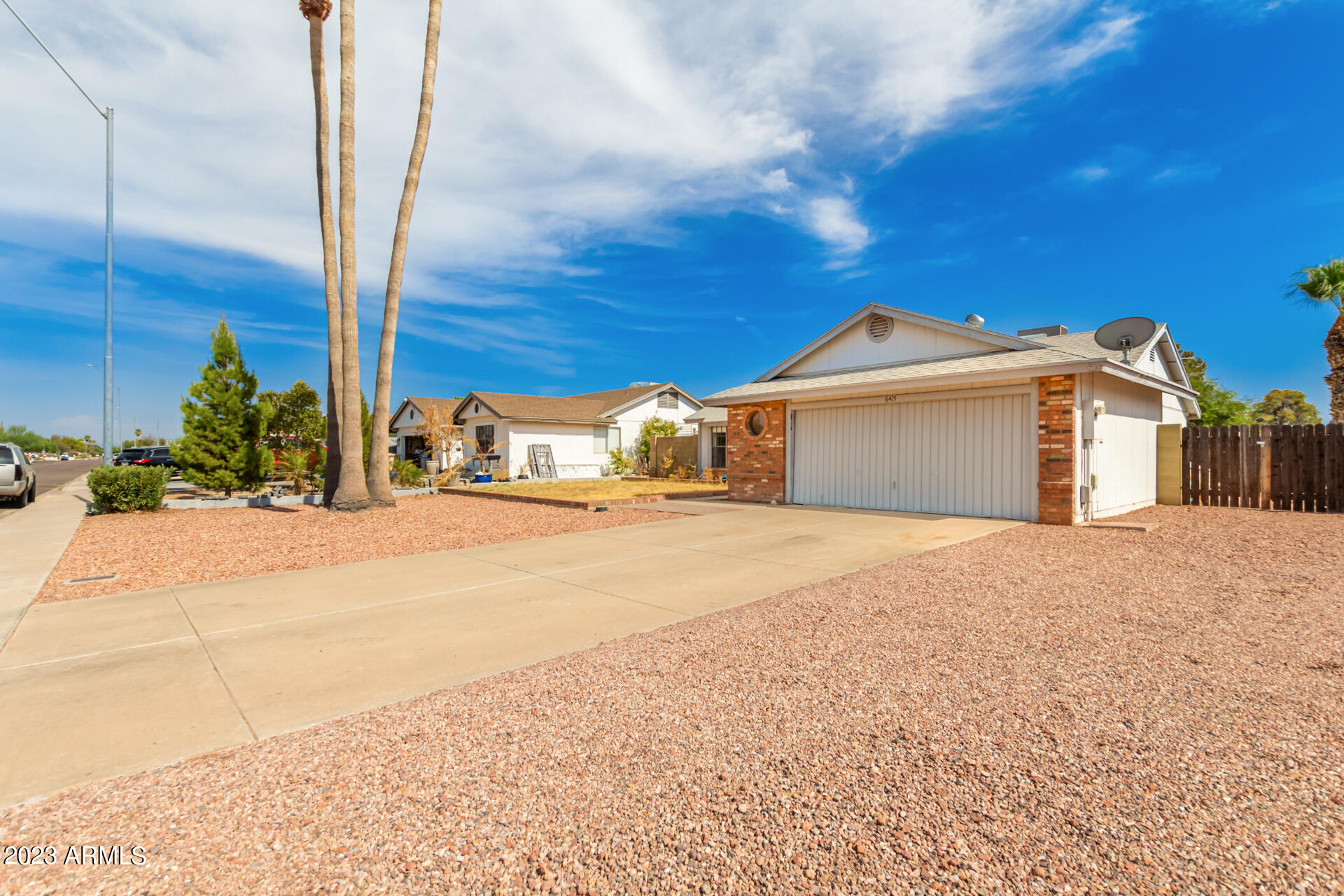 6415 W PARADISE Lane