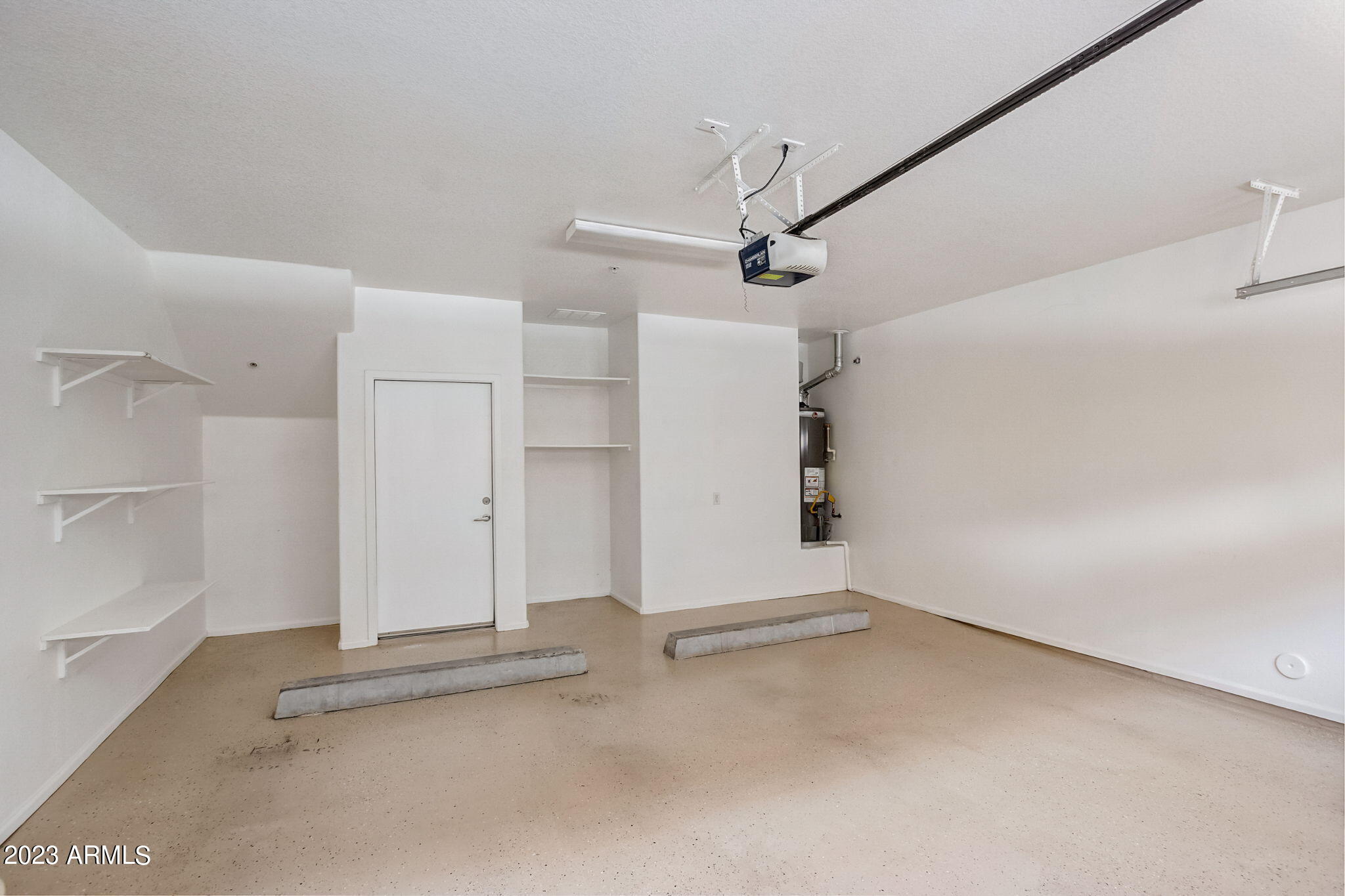6605 N 93RD Avenue, 1028