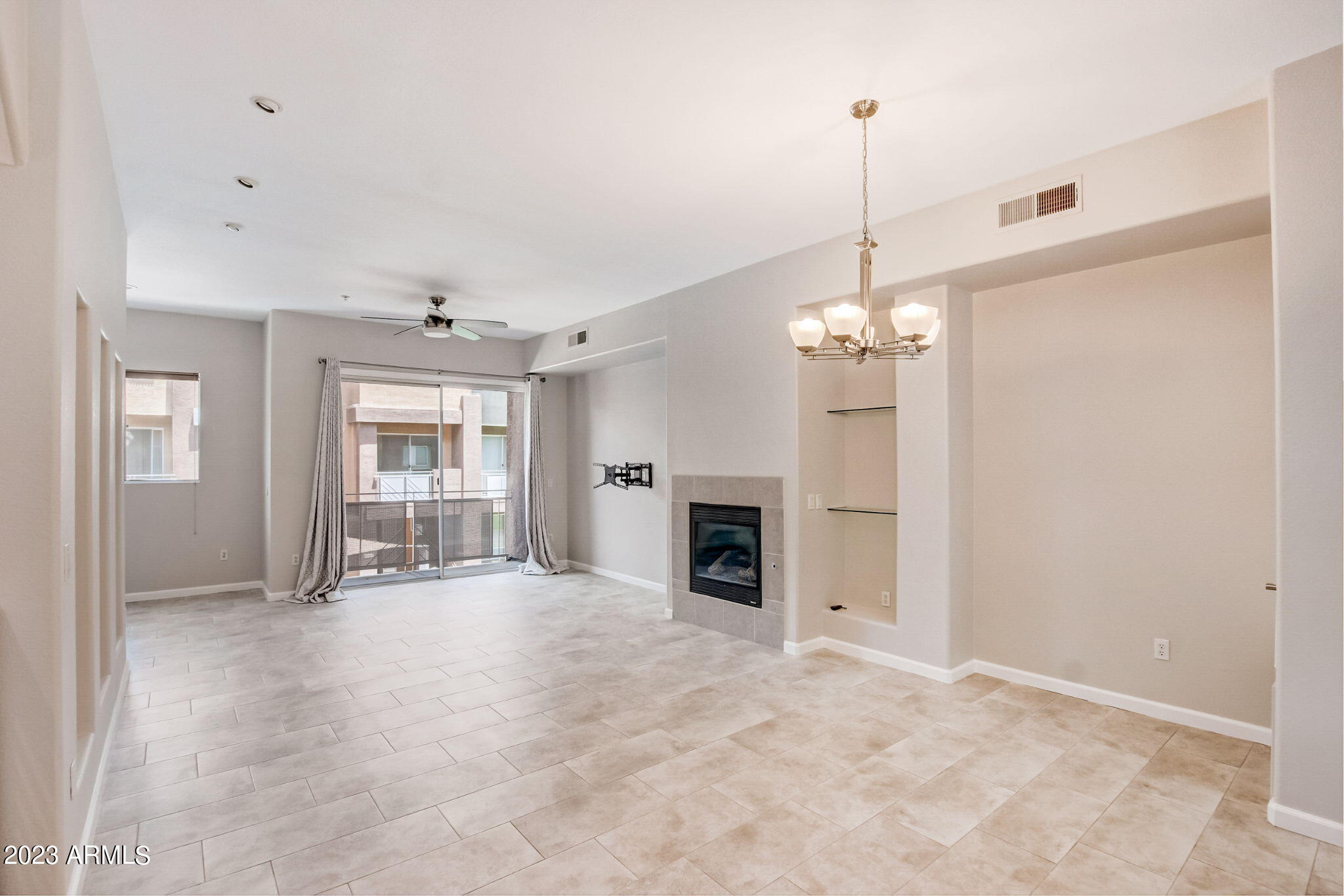 6605 N 93RD Avenue, 1028