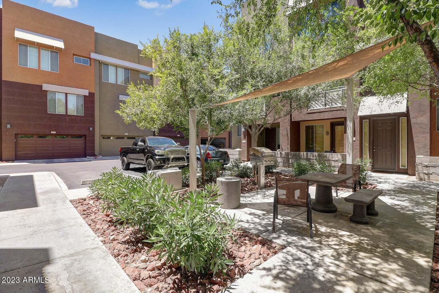 6605 N 93RD Avenue, 1028