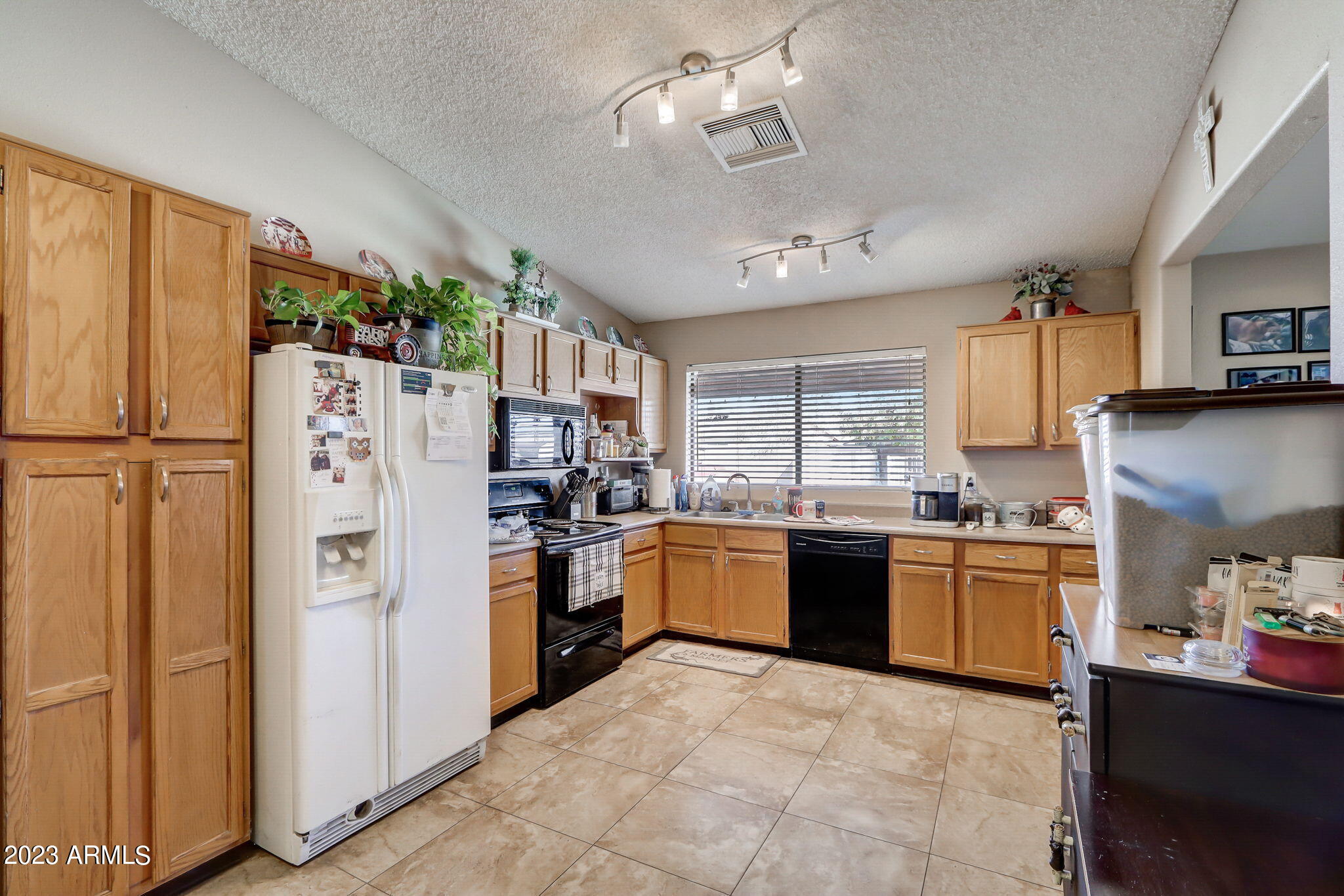 5301 W ASTER Drive