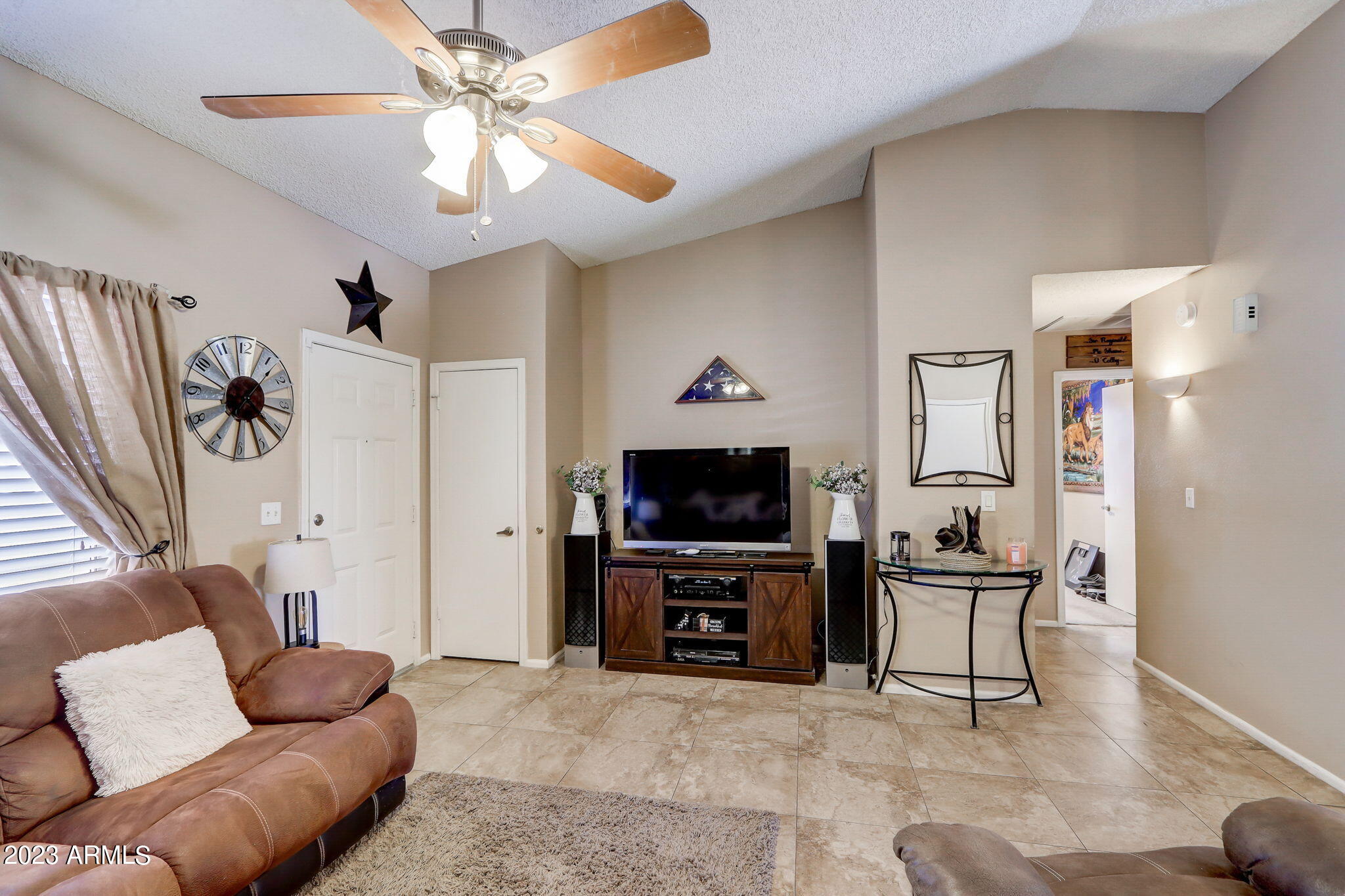 5301 W ASTER Drive