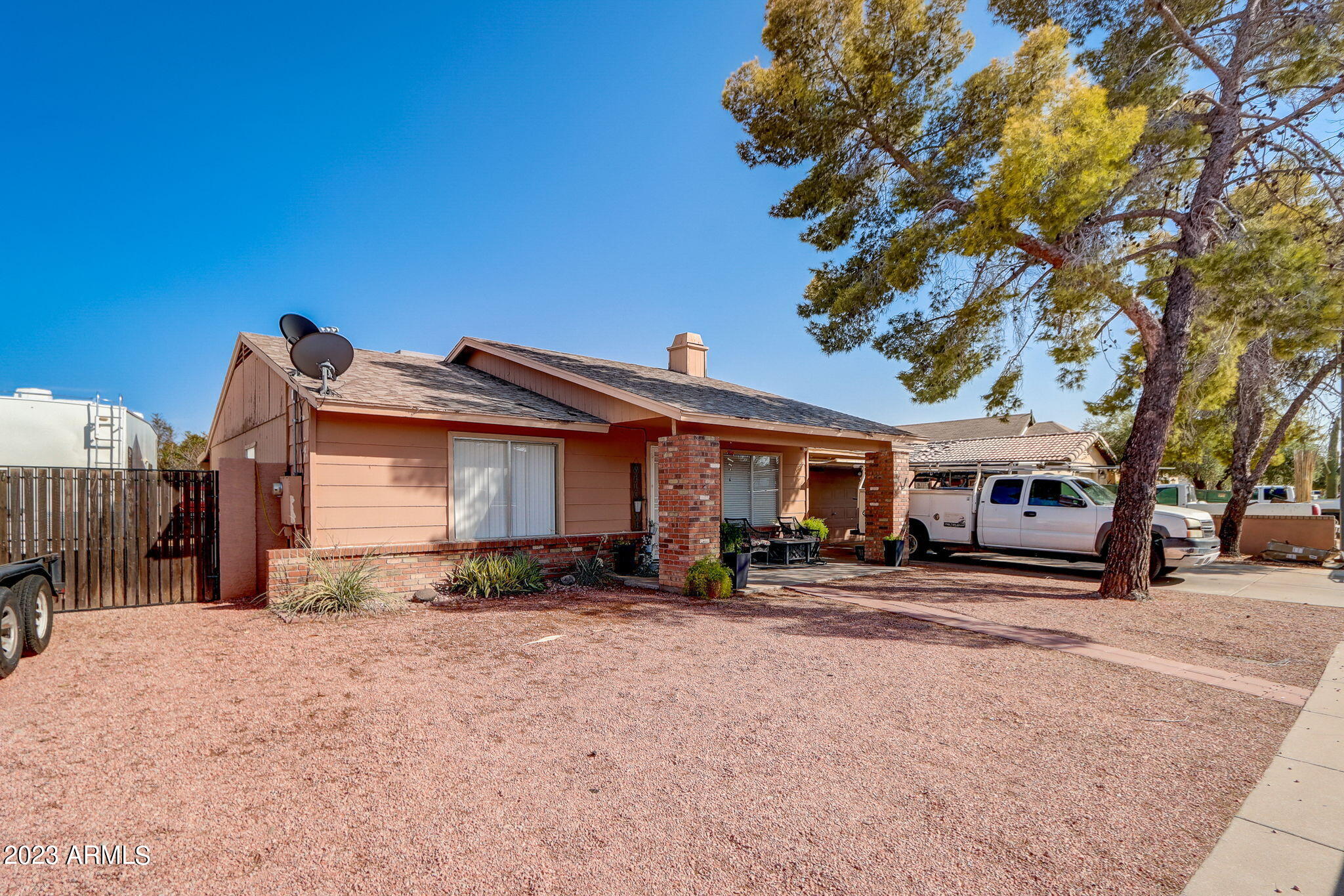 5301 W ASTER Drive