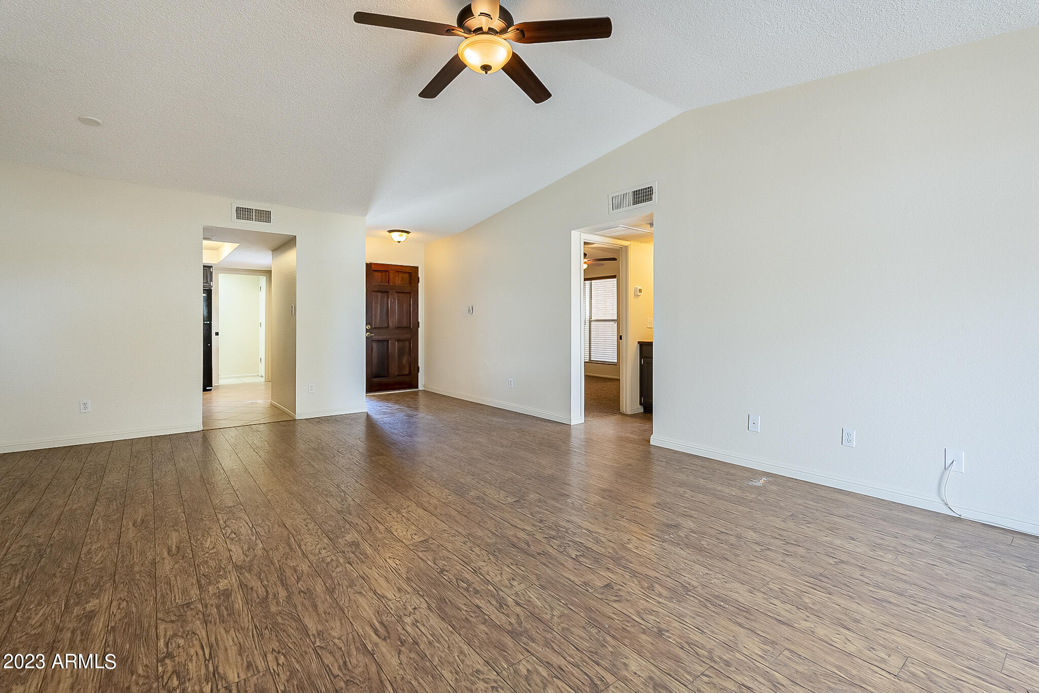 3033 N 37TH Street, 13