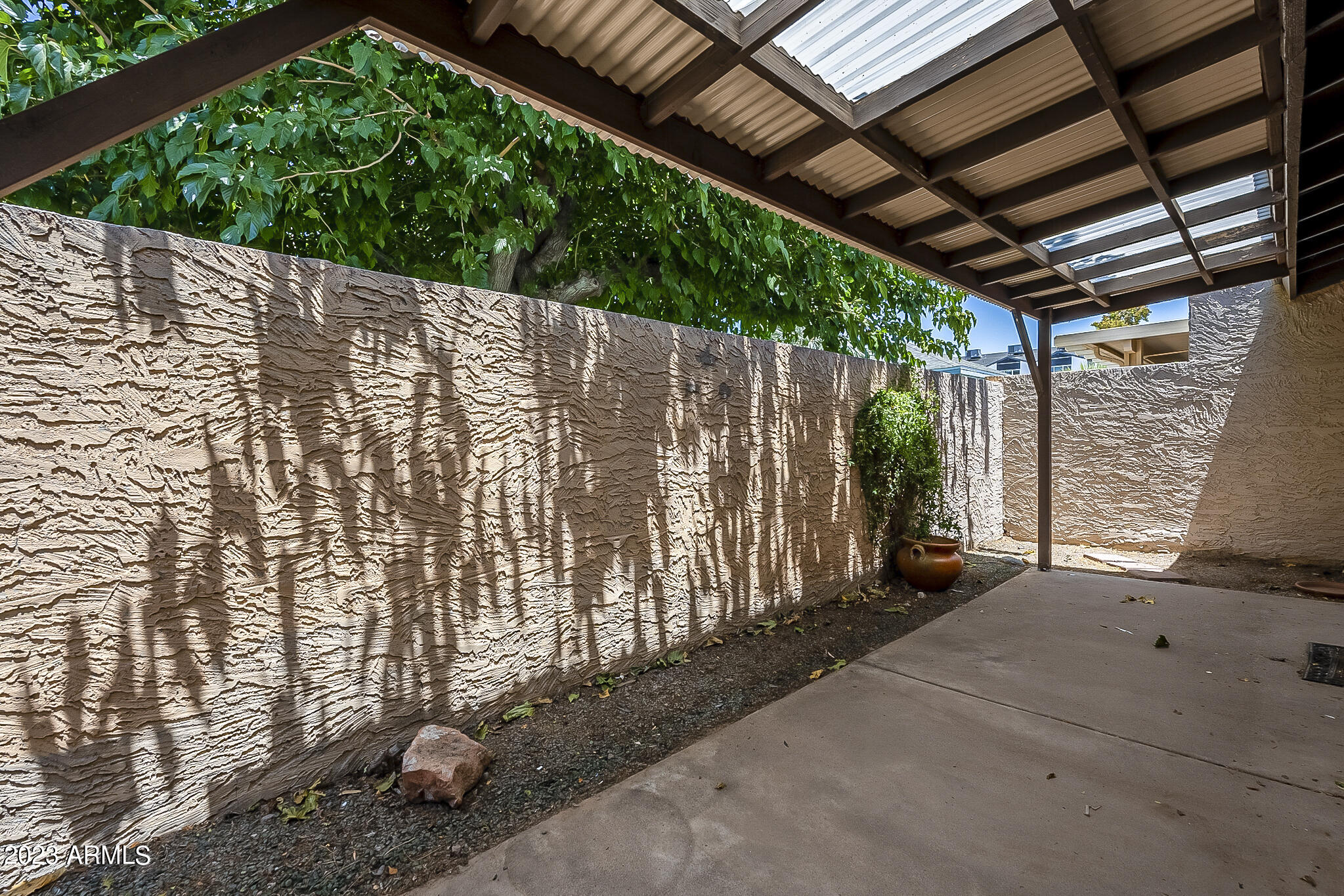 3033 N 37TH Street, 13