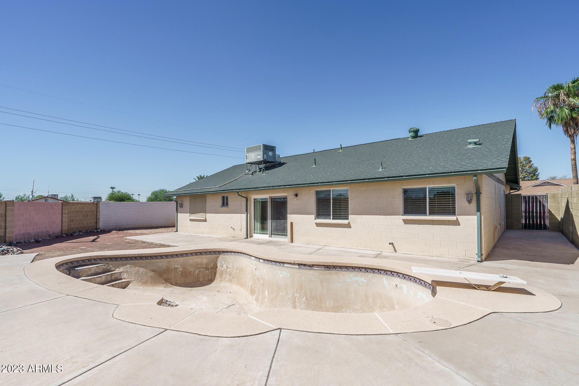 8501 N 83RD Drive