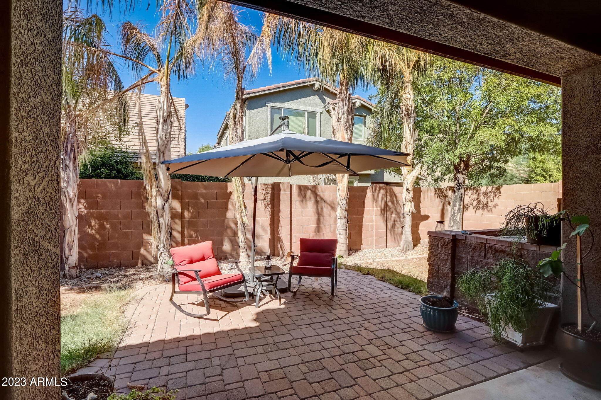 3412 E ROBIN Lane