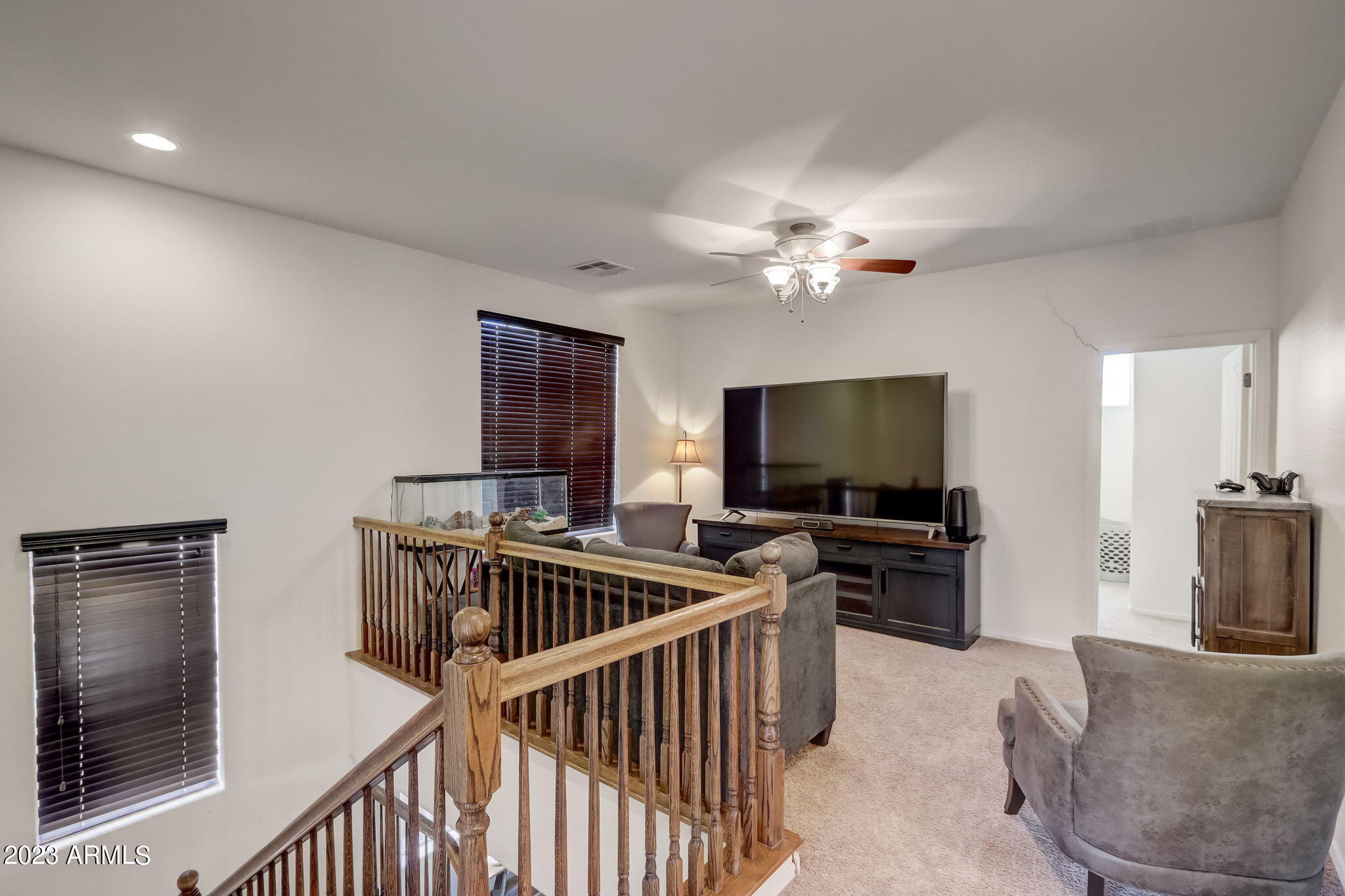 3412 E ROBIN Lane