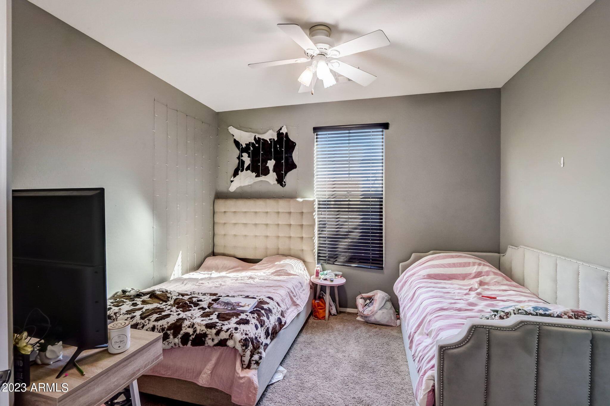 3412 E ROBIN Lane
