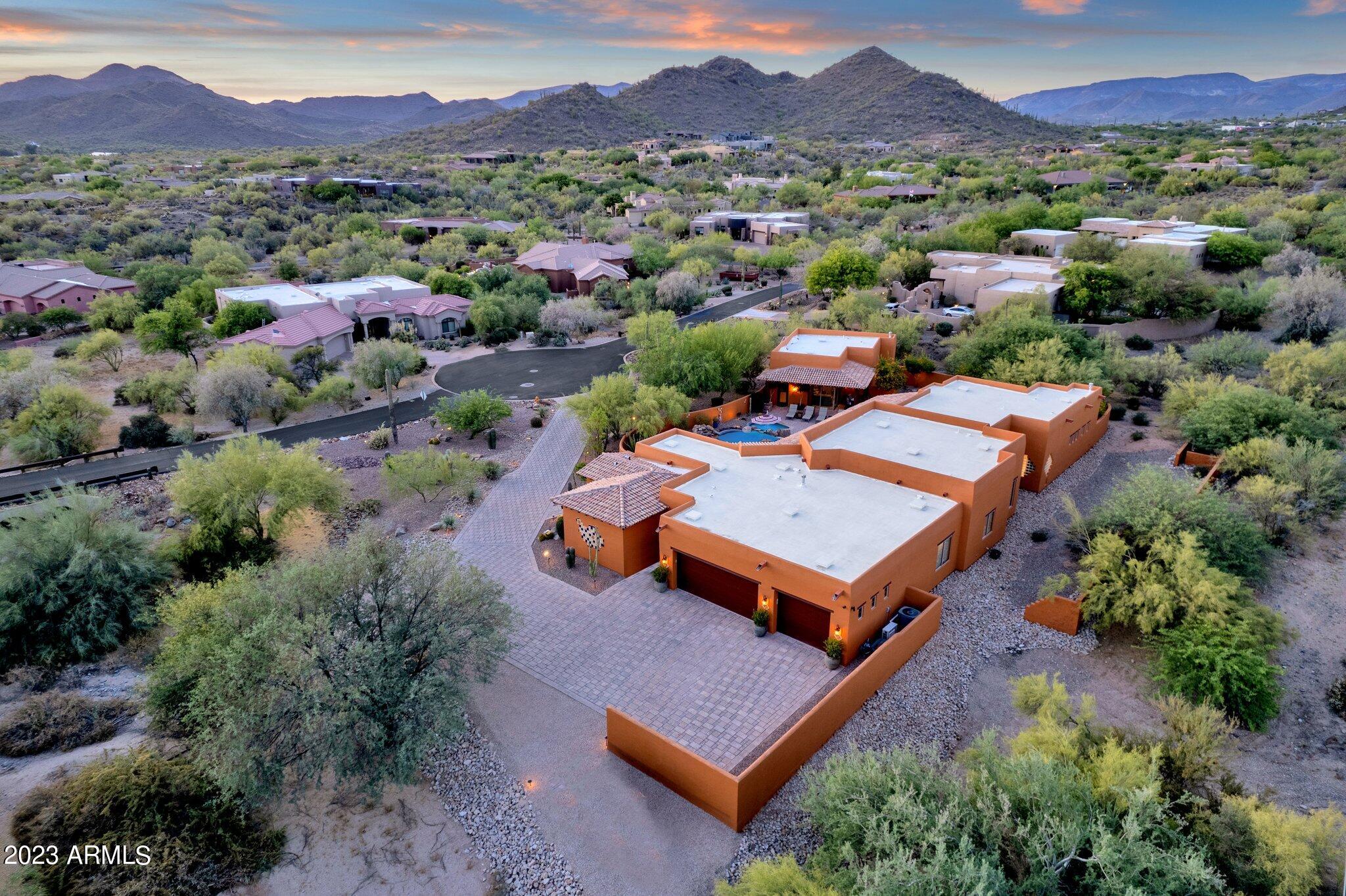 35585 N CANYON CROSSINGS Drive