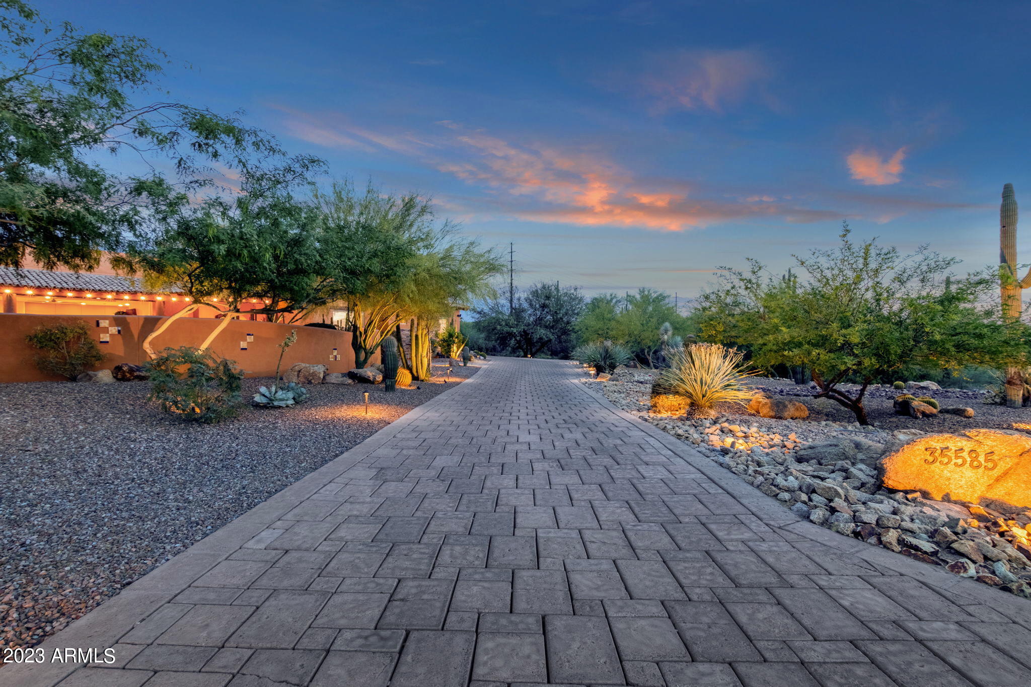 35585 N CANYON CROSSINGS Drive
