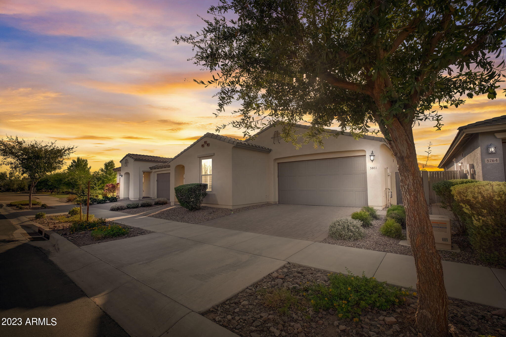 5802 S Wildrose
