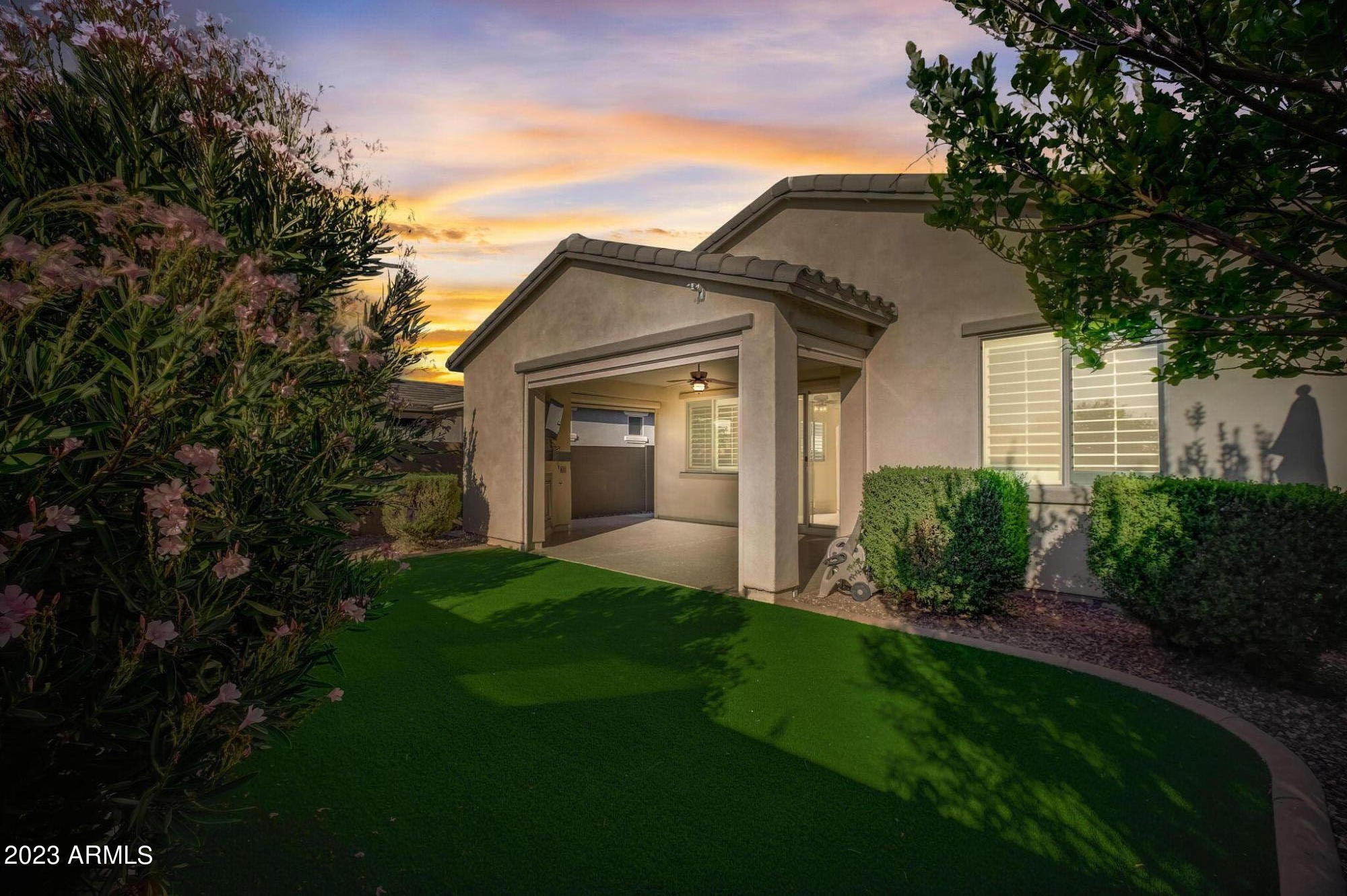 5802 S Wildrose