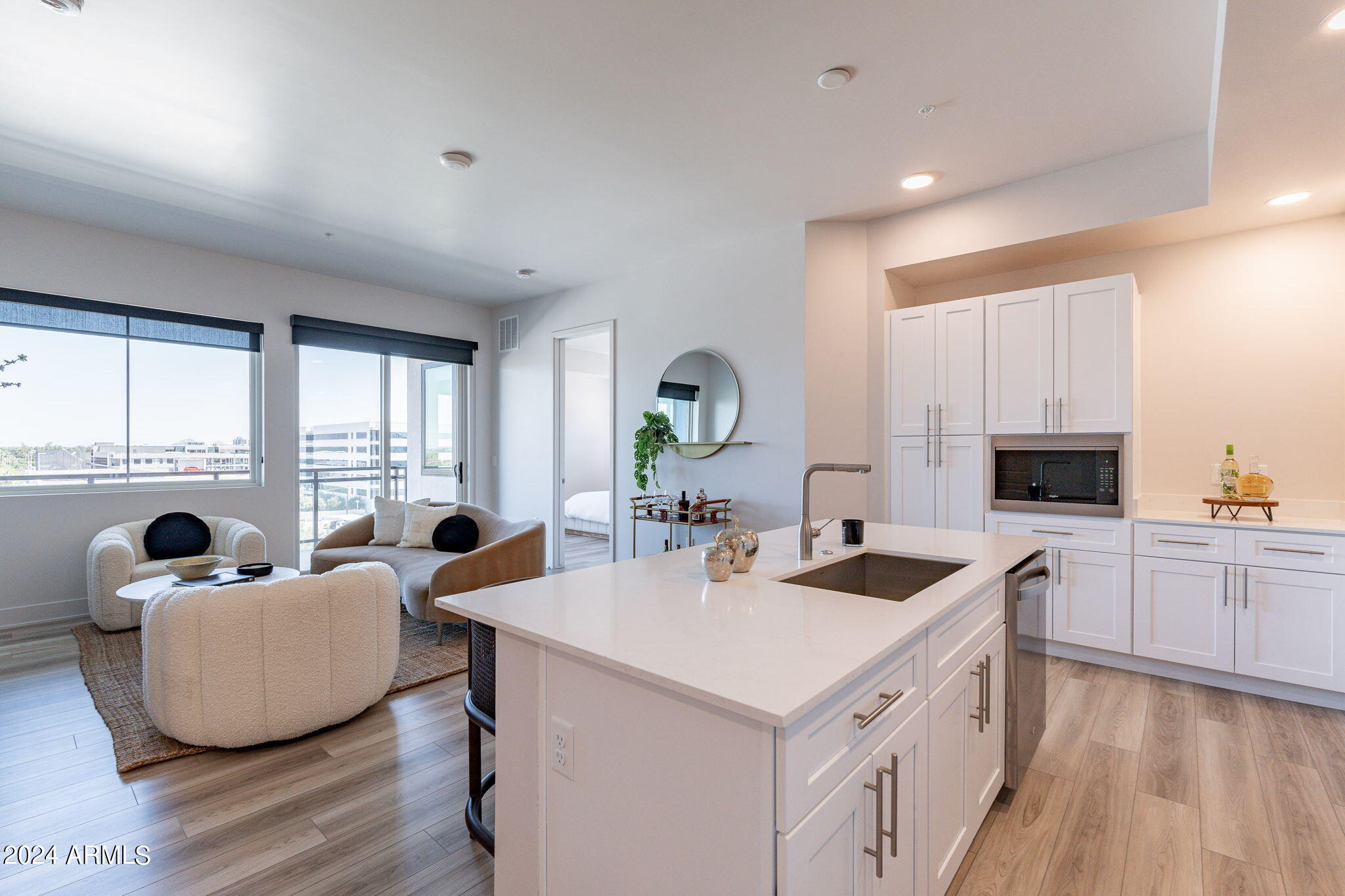 3131 N CENTRAL Avenue, 3014