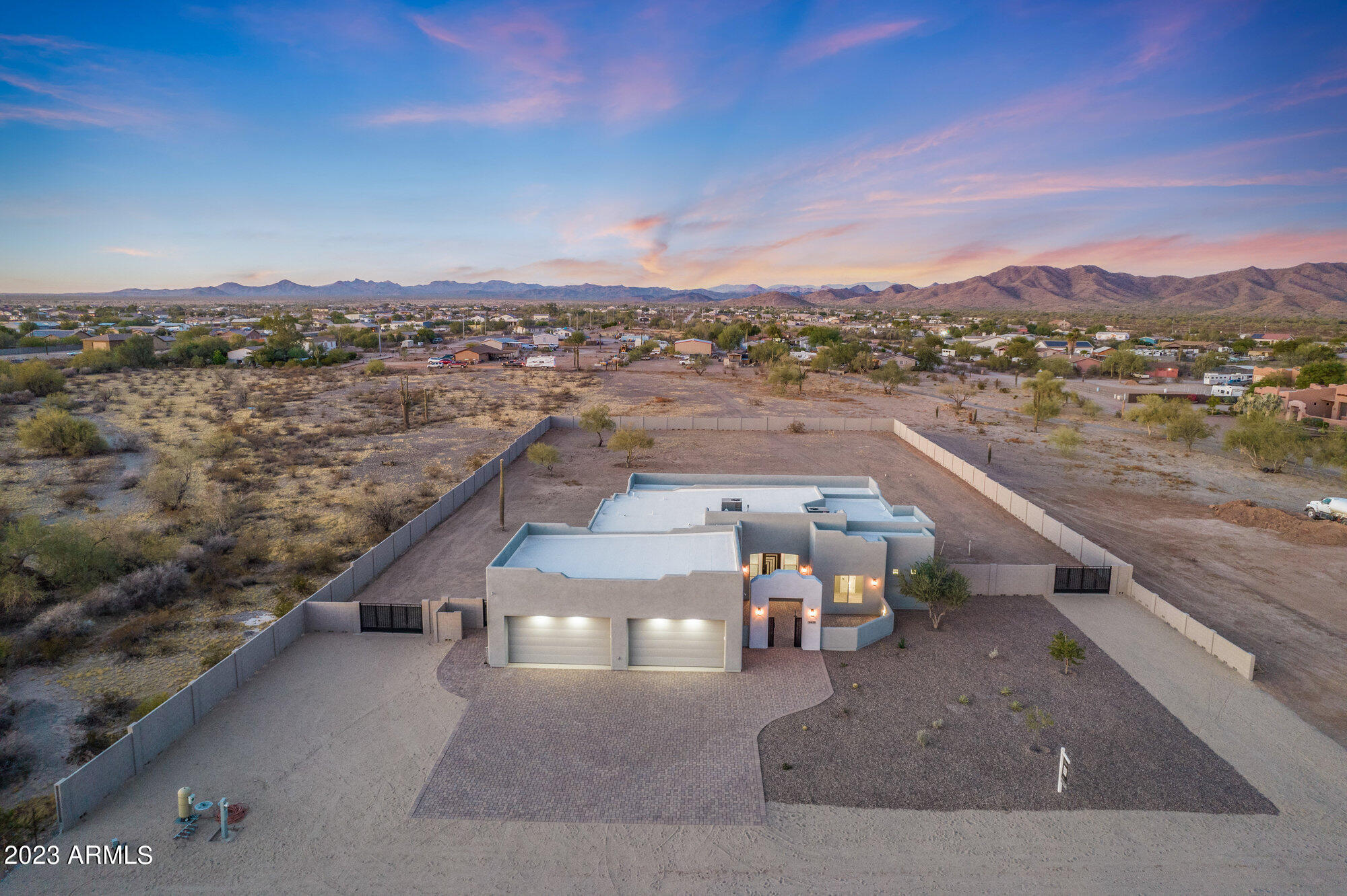 16428 W RANCHO LAREDO Drive