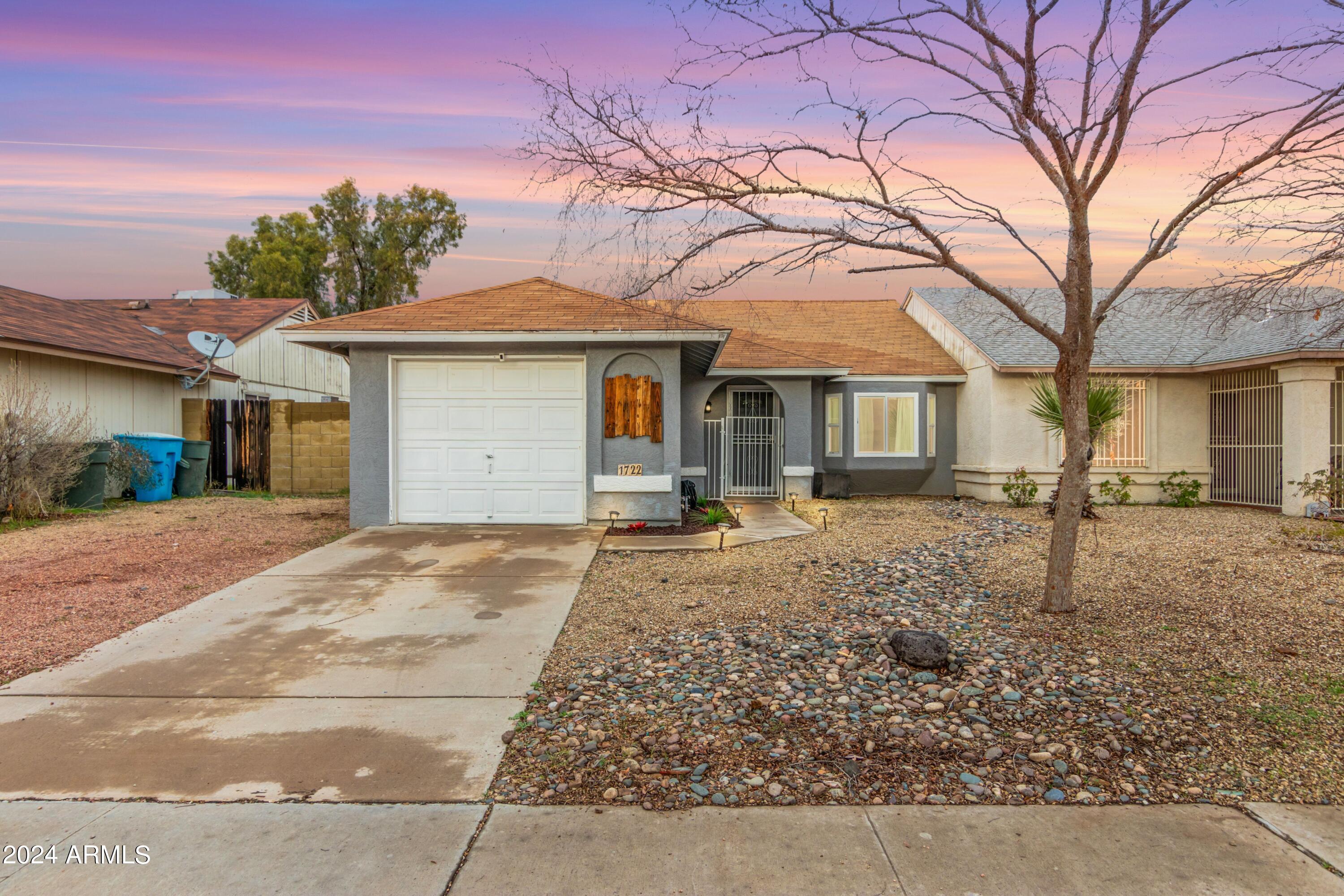 1722 E GRANDVIEW Road
