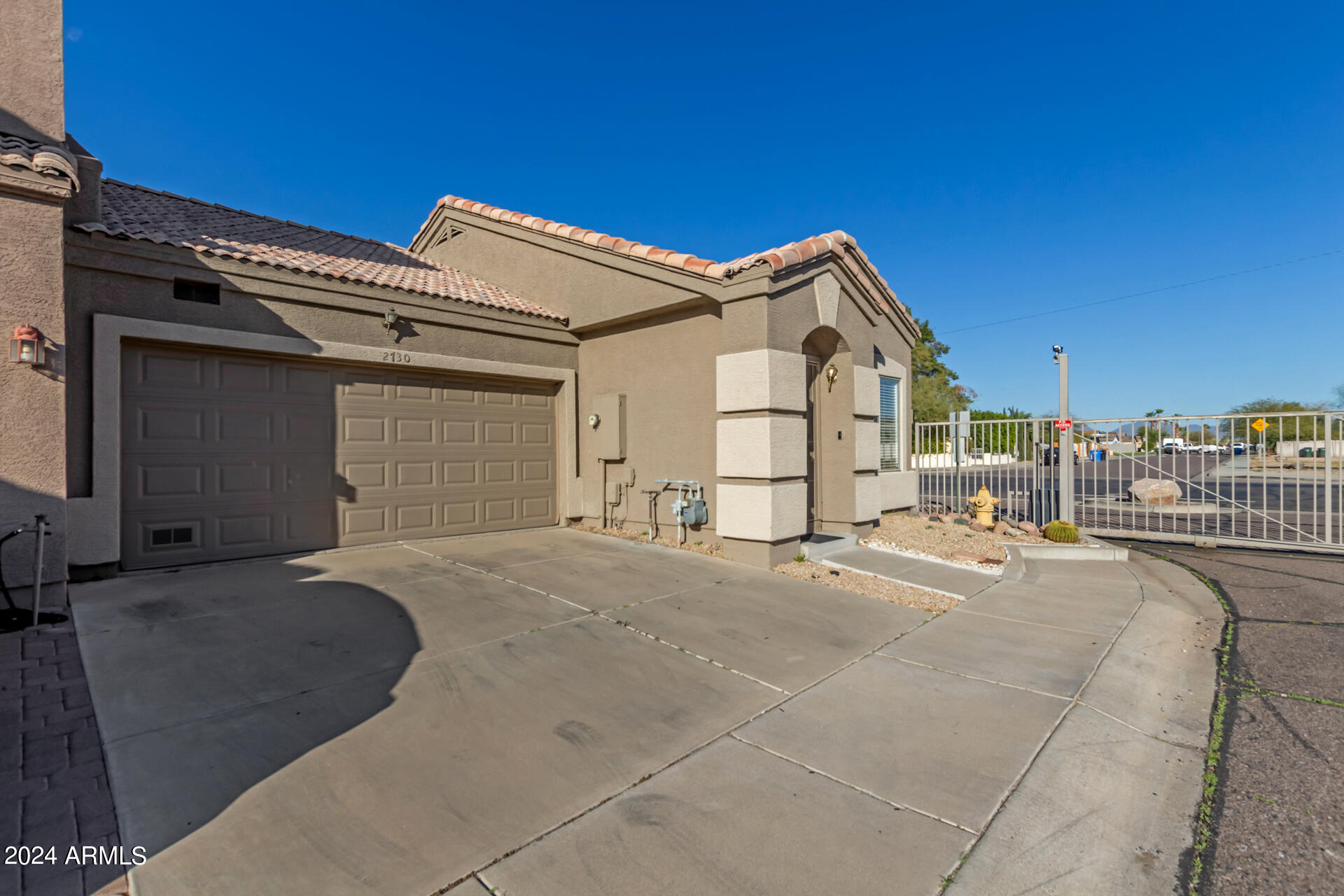 2730 E SCHILIRO Circle