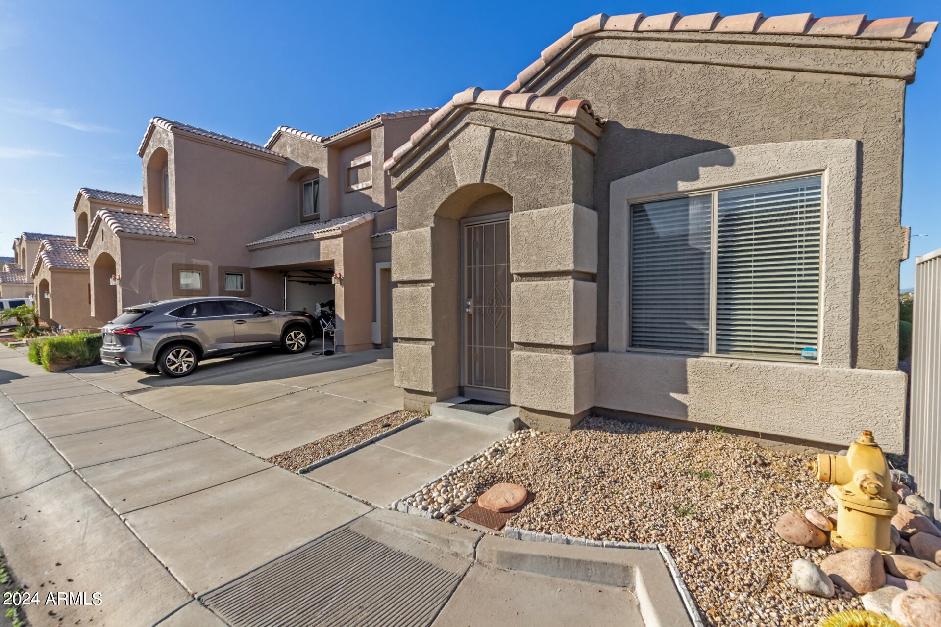2730 E SCHILIRO Circle